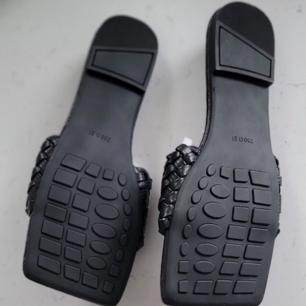 Square Toe Sandals - Picture 5 of 9